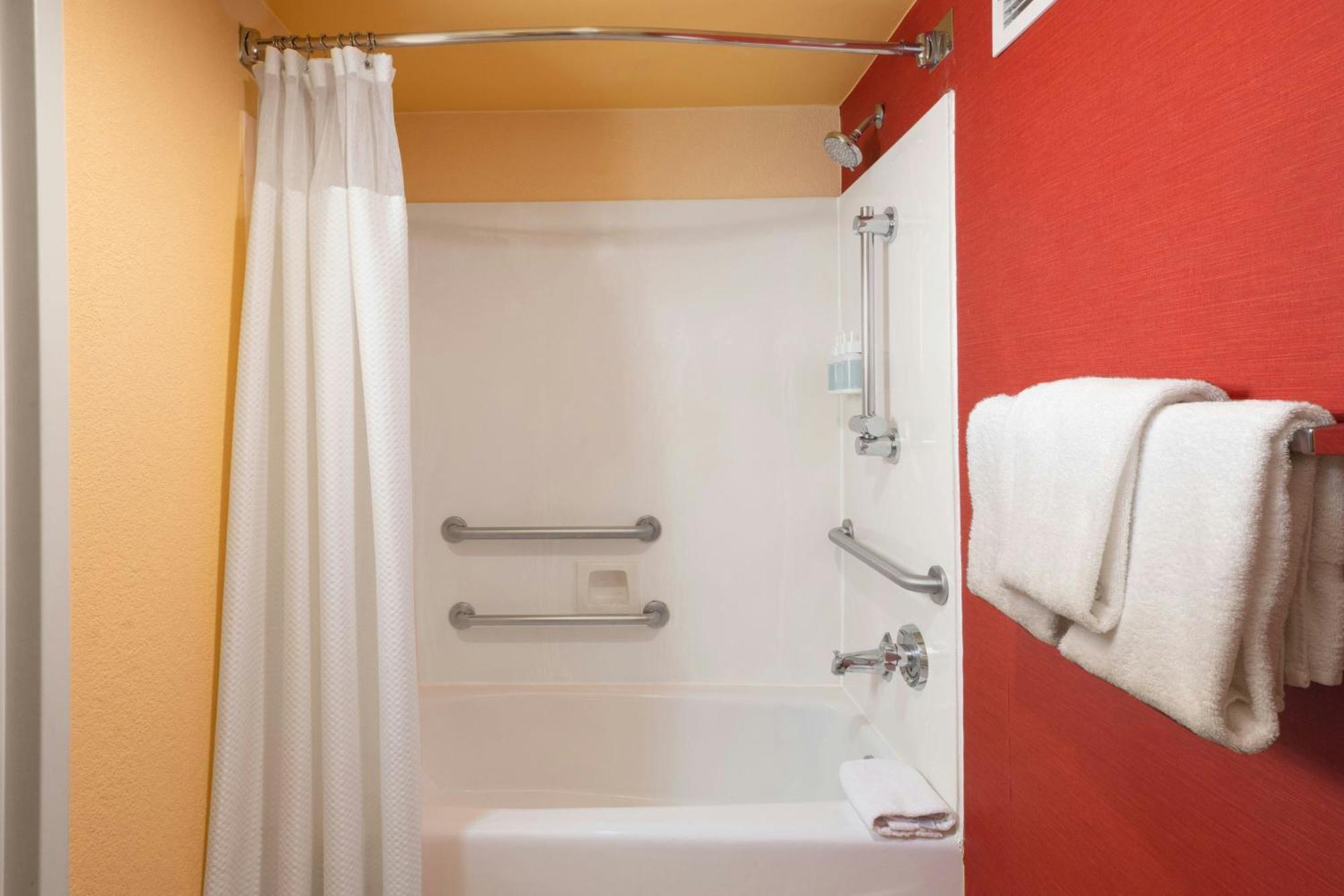 Courtyard By Marriott Chicago Naperville Exterior photo